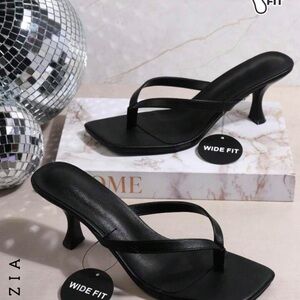 Black Minimalist Heels